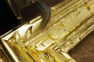 Aplicación de pan de oro: 4 pasos para un acabado brillante