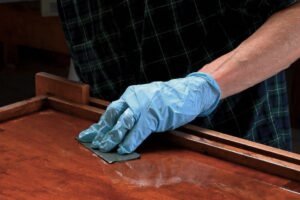 Descubre cómo aplicar la laca Zapón para un acabado impecable