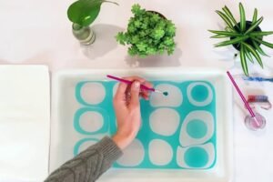 Tutorial: Cómo hacer papel marmoleado paso a paso